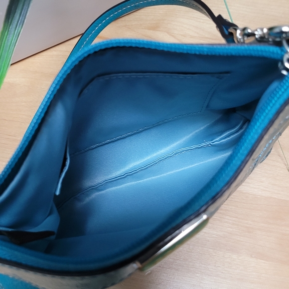 COACH | Signature Teal Patent Leather Wristlet - Picture 3 of 6